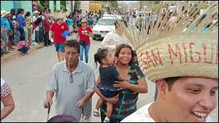 Paseo del Pendón del Barrio de San Miguel Arcángel 2023 en San Luis Acatlán, Gro.