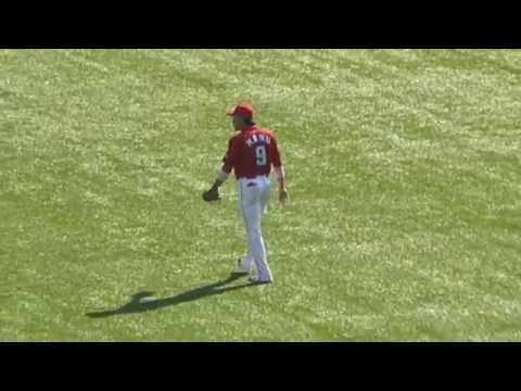 【2014 公式戦】広島カープ 丸のホームラン後の敬礼ポーズ_2014061401