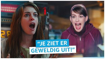 Eindelijk kan je bellen met de toekomst! | SOLOS | Amazon Prime Video NL