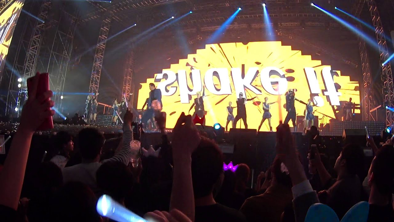 싸이(PSY)콘서트 - 올나잇스탠드 - 2015.12.25 (3 of 4)