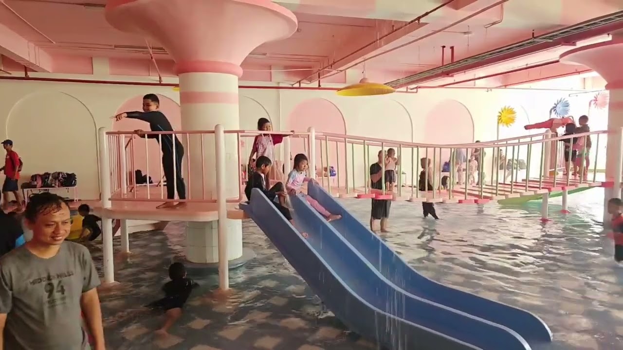 Mencoba kolam renang terbaru di Cibitung...Tropikana Ramayana Cibitung