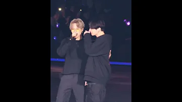 (191029) Jungkook cry so hard during Mikrokosmos performance 😭😭 and Jimin is there for him.