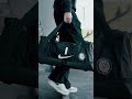 Albert Vallci trägt ab sofort schwarz-weiß
