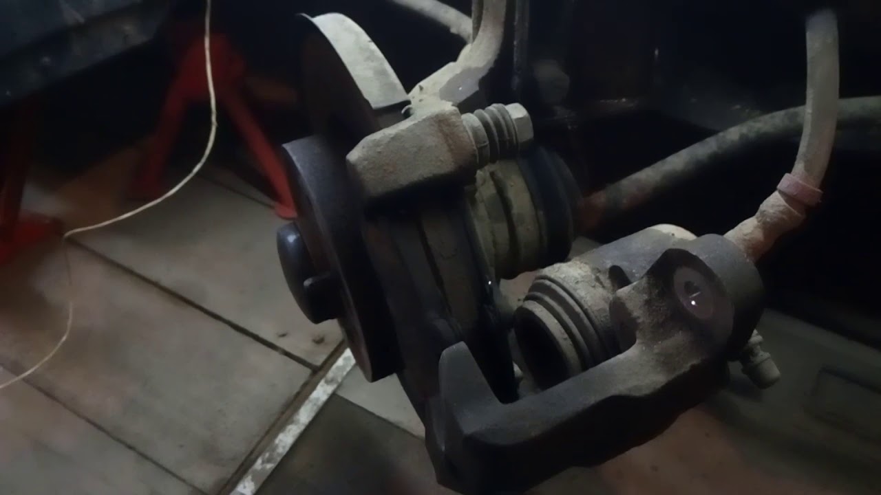 Замена передних тормозных колодок Ваз 2109/2108/2199/2114/2113/2115 ...