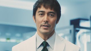 阿部寛が研究員に扮して衝撃の事実を紹介　ガム・ウェルプラス新CM「ペースト篇」