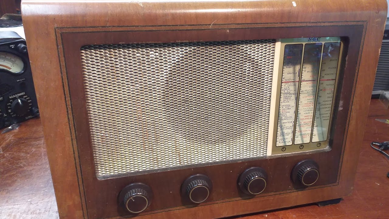 GEC BC5442. Vintage radio.. - YouTube