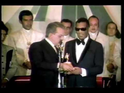 Ray Charles conoce a Cantinflas