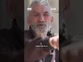 فقد جيرانه وتهدم منزله مواطن لبناني يرفض الرحيل بدنا نعيش هون