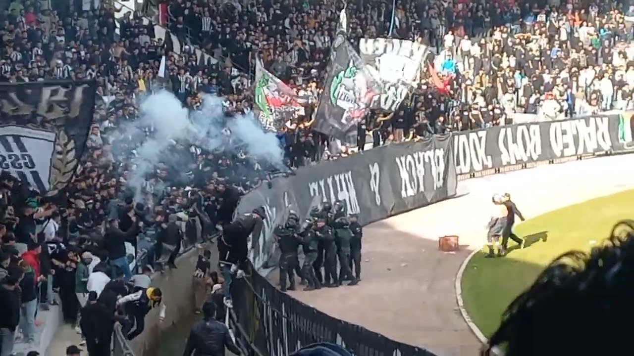 مناوشات بين الأمن وجماهير النادي الرياضي الصفاقسي | النادي الرياضي الصفاقسي - الترجي الرياضي بتونس