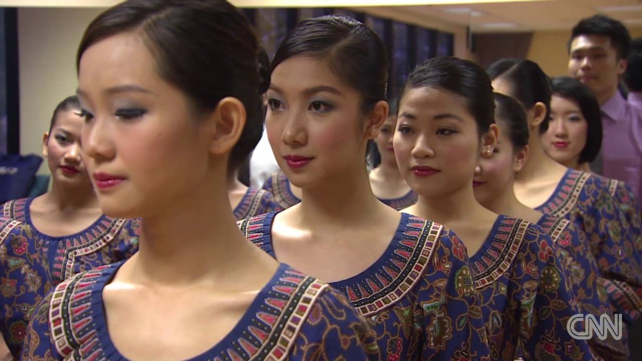 Becoming a 'Singapore Girl' - YouTube.