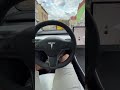 Tryb pierdzenia w Tesli – najbardziej bezsensowna funkcja w samochodzie? 🤯🚗💨