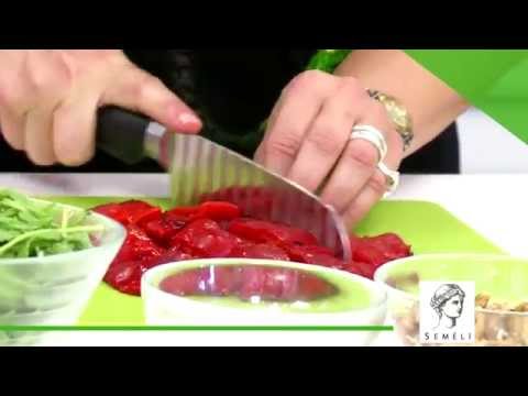 Βίντεο: Ελληνική σαλάτα με γλυκές πιπεριές