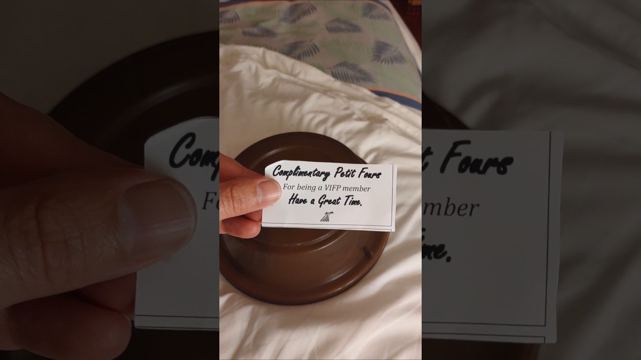 Carnival Cruise Platinum VIFP Perk Complimentary Petit Fours #travel #carnivaldream #carnivalcruise