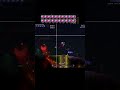 olho também indo de F