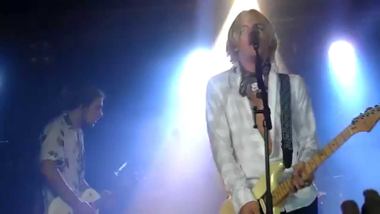 R5 - Dark Side (live)