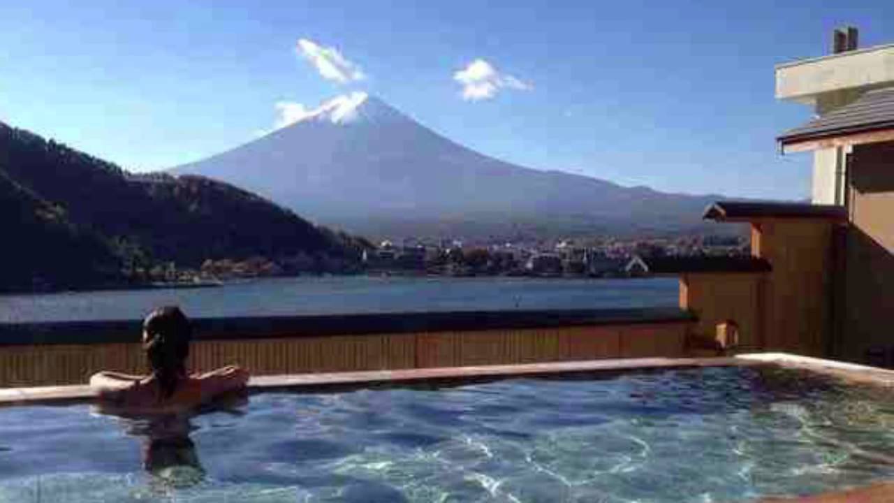 Hot spring with Mount Fuji view.. 18SG. - YouTube