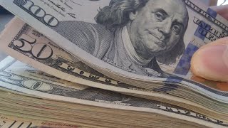$1200 in hundreds, fifties, and twenties (WITHOUT FAN)