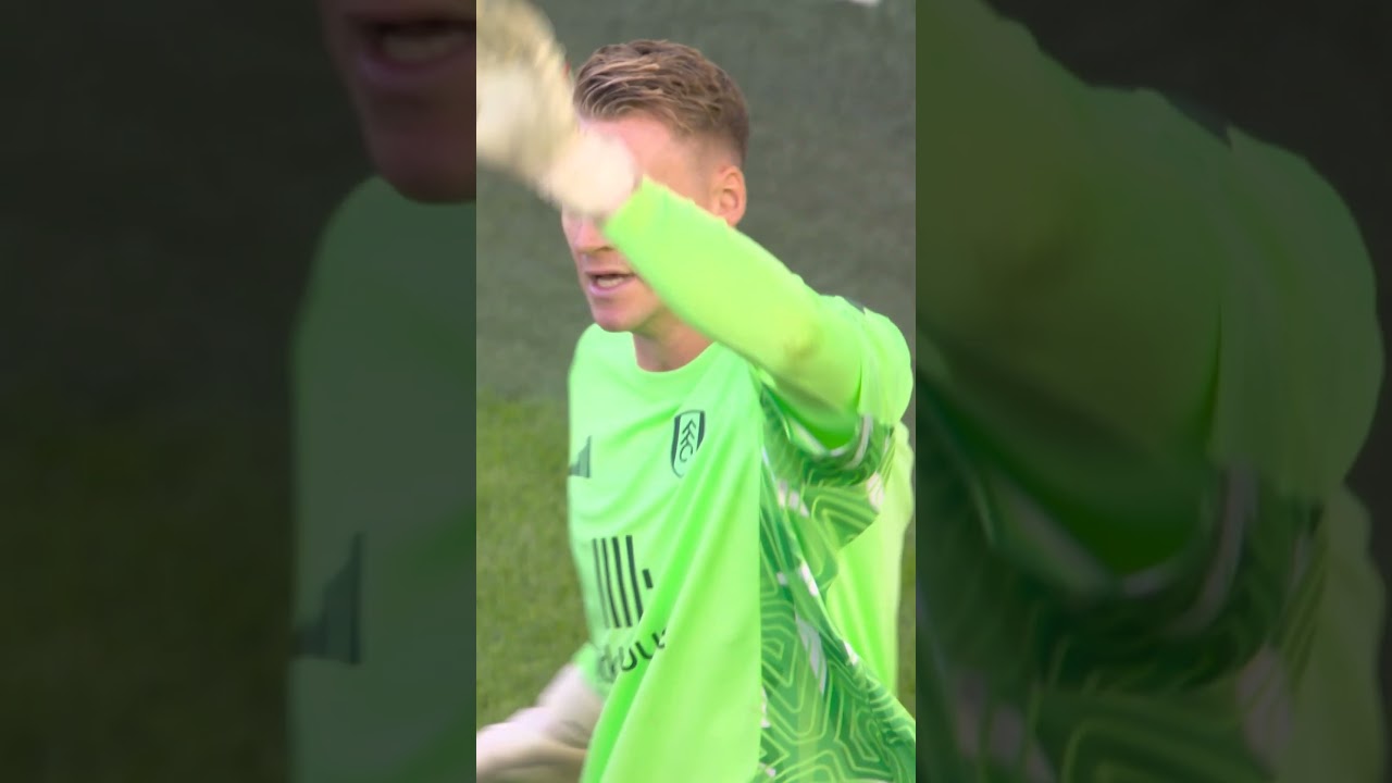 Bernd Leno's top saves against Manchester United 🇩🇪