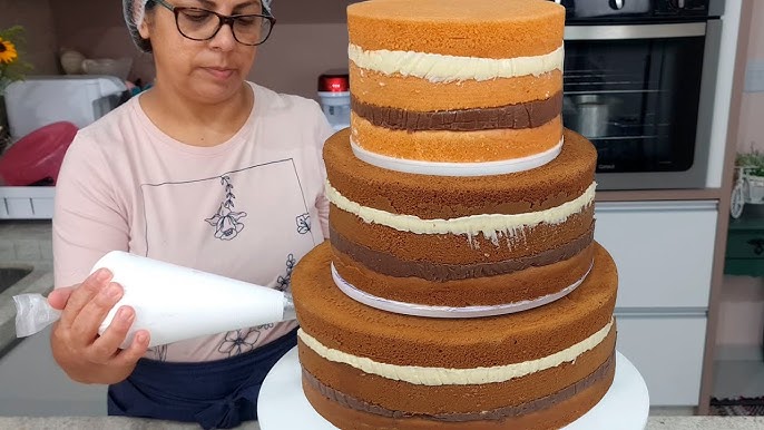 DISNEY PRINCESSES CAKE DECORATING USING 1M WILTON PIPING TIP 