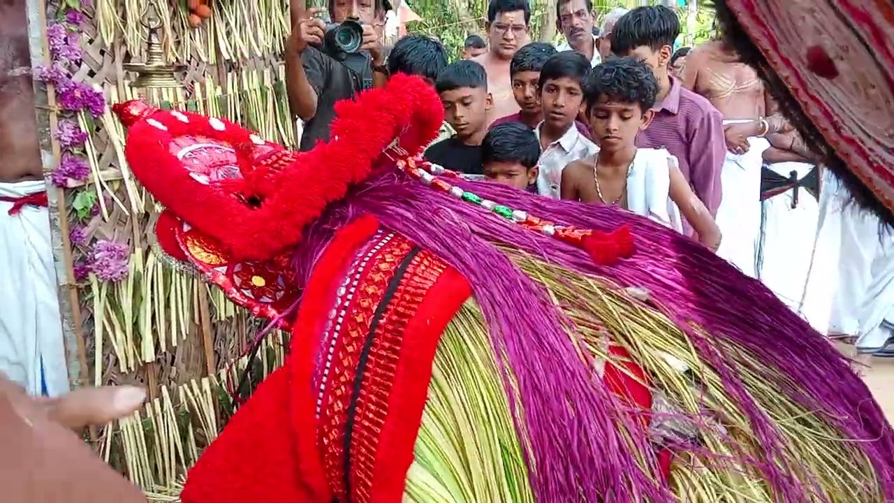 കോതോളങ്കര വിഷ്ണുമൂർത്തി തെയ്യം