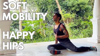 Soft Mobility; Happy Hips | Quick Stretch & Gentle Flow screenshot 4