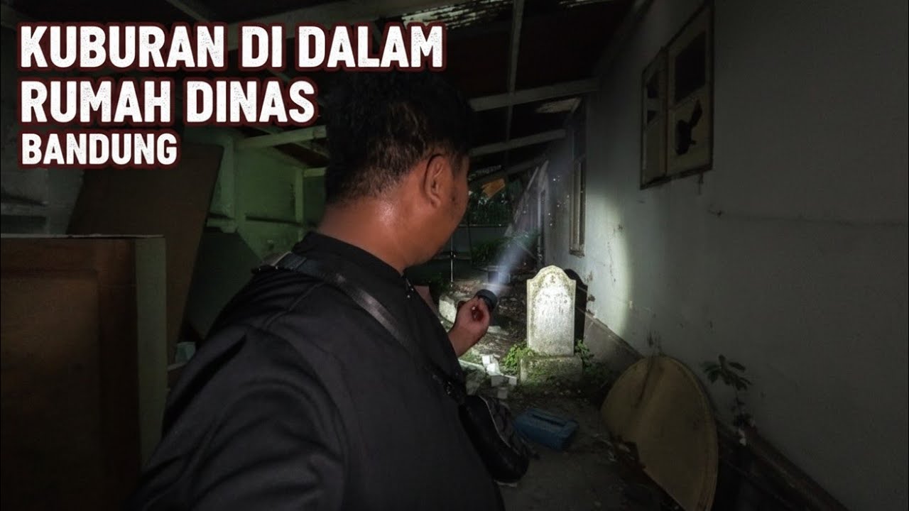 KUBURAN DI DALAM RUMAH ANGKER BANDUNG