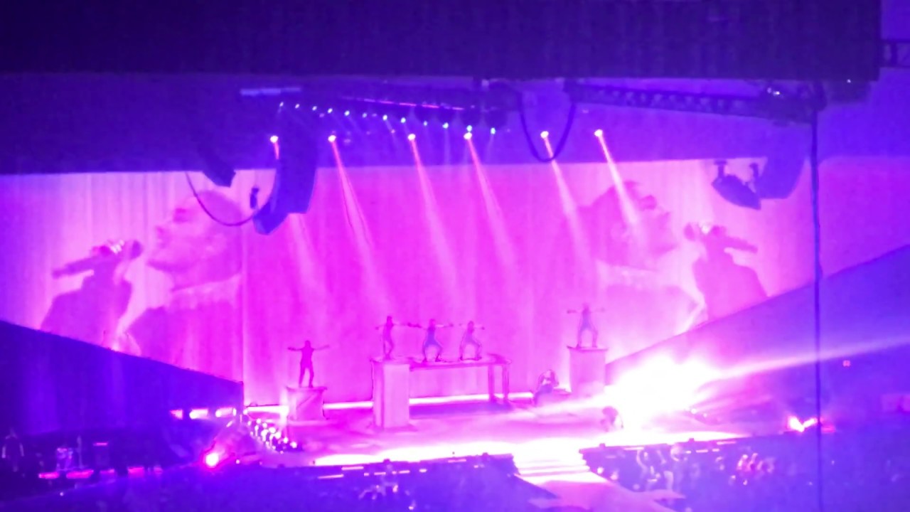 Ariana Grande Dangerous Woman Tour Las Vegas Nv 242017