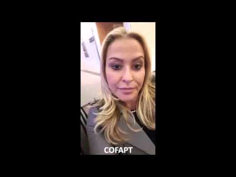 Anastacia - On Periscope live from the airport in London, UK 14112015