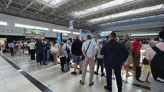 видео: Antalya Flughafen. Прилетели, что творится в аэропорту. Новый терминал 2. Трансфер. Дорога до отеля. картинка: Antalya Flughafen. Прилетели, что творится в аэропорту. Новый терминал 2. Трансфер. Дорога до отеля.