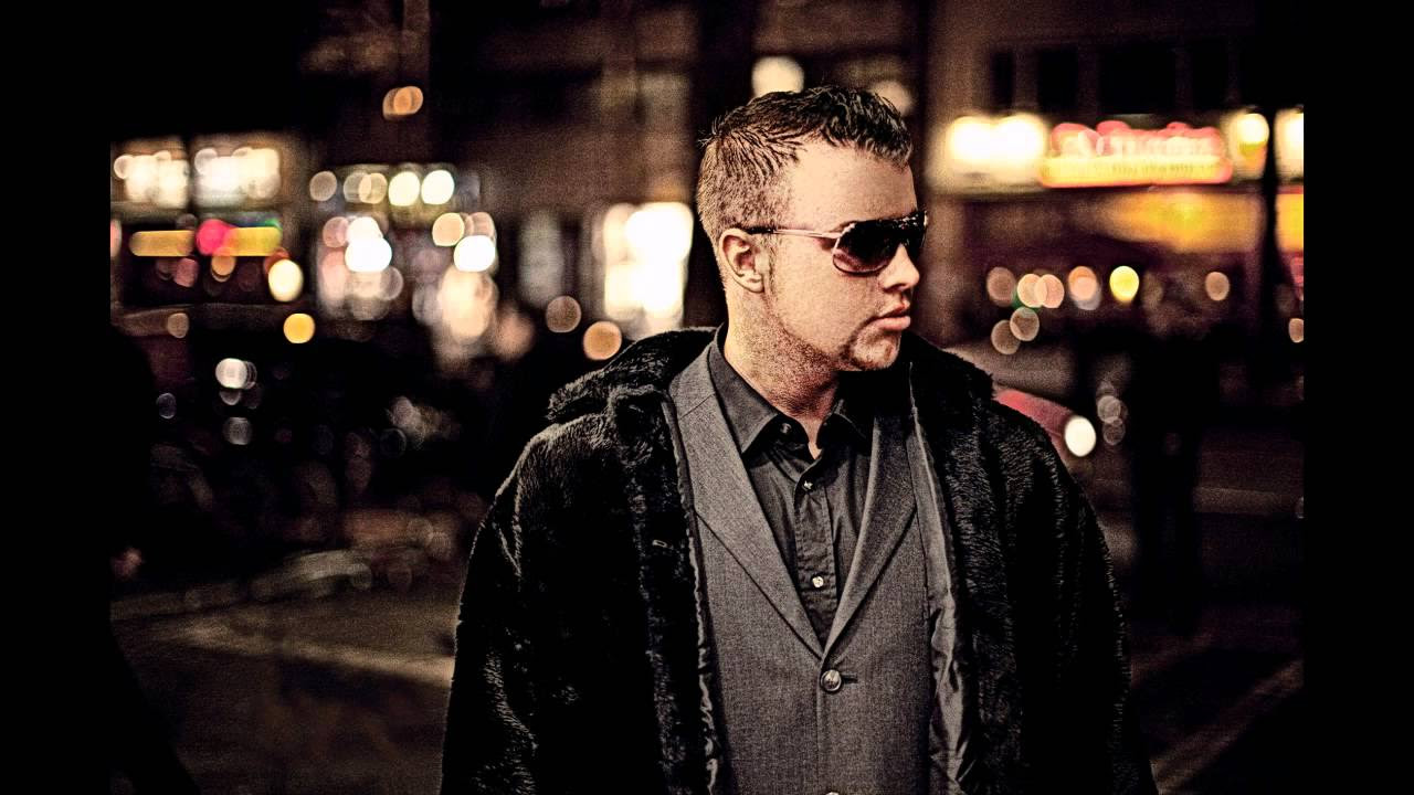 Kollegah - (Zeig dem Volk) Wer der Boss