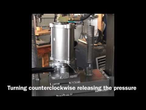 Leather clicker press