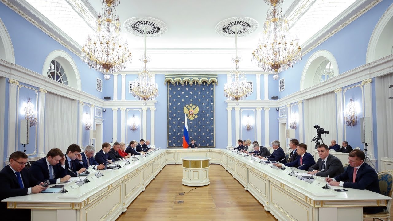 пресс центр правительства. премьер министр дагестана нюсрет. кабинет министров рф здание. собрание правительства рф. правительство исполнительная власть.