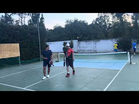 Torneo de Pickleball Cotacachi agosto - W. Arellano y C. Pérez vs Pato Coronel y Luis Toledo grupos 