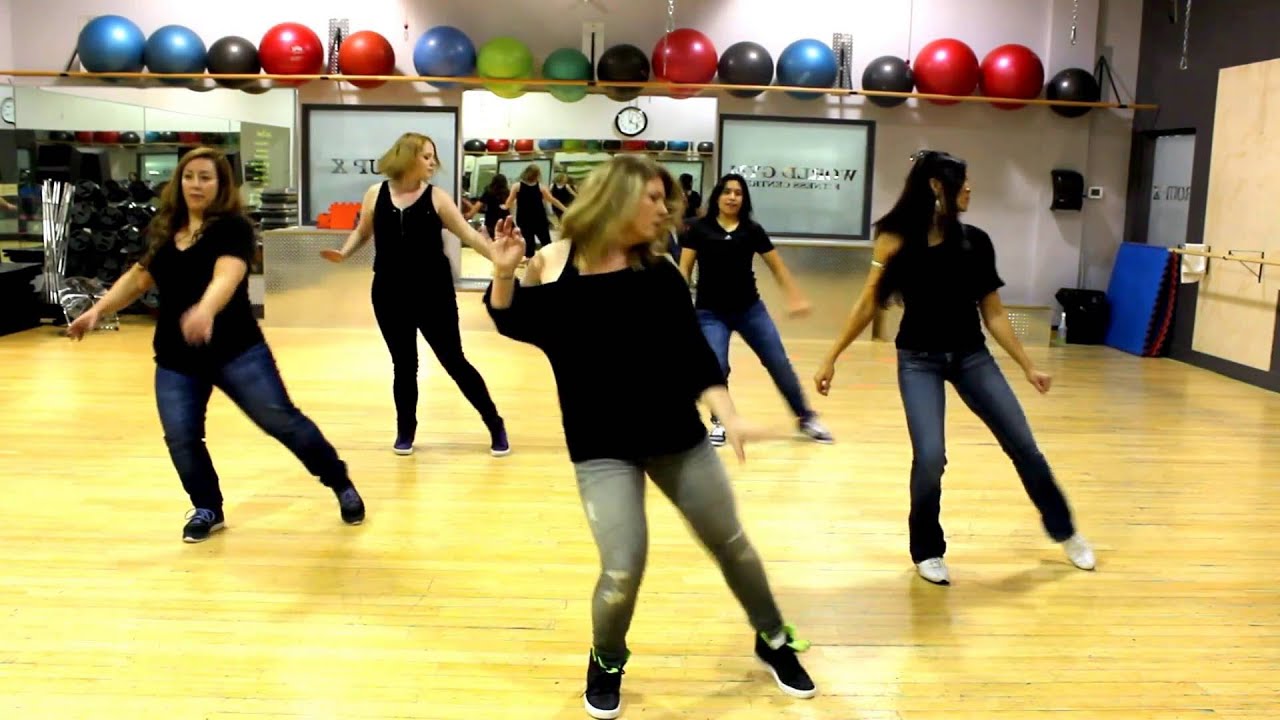 Zumba Mega Mix 53 - Dancing Kizomba - YouTube