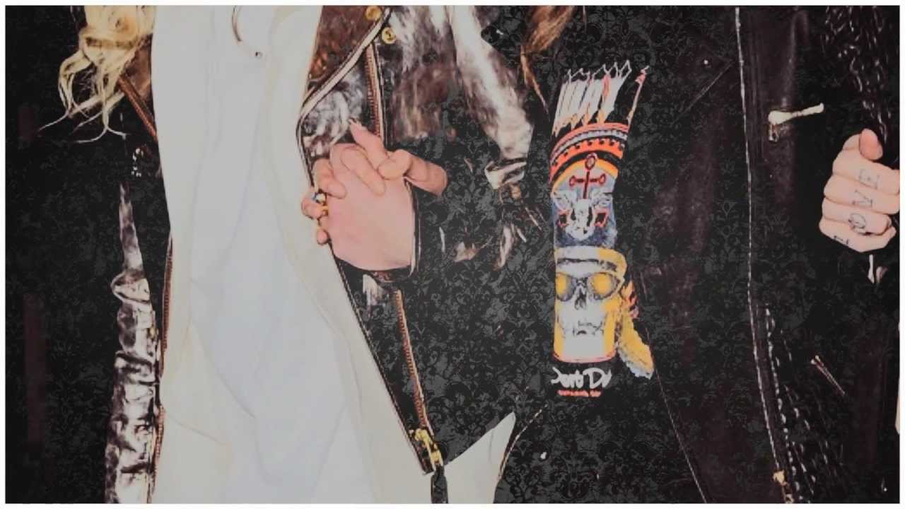 Cara Delevingne ; Nothing 