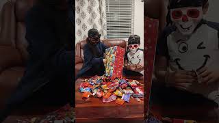 trick or treat on Halloween day trending viral ytshorts youtubeshorts halloween