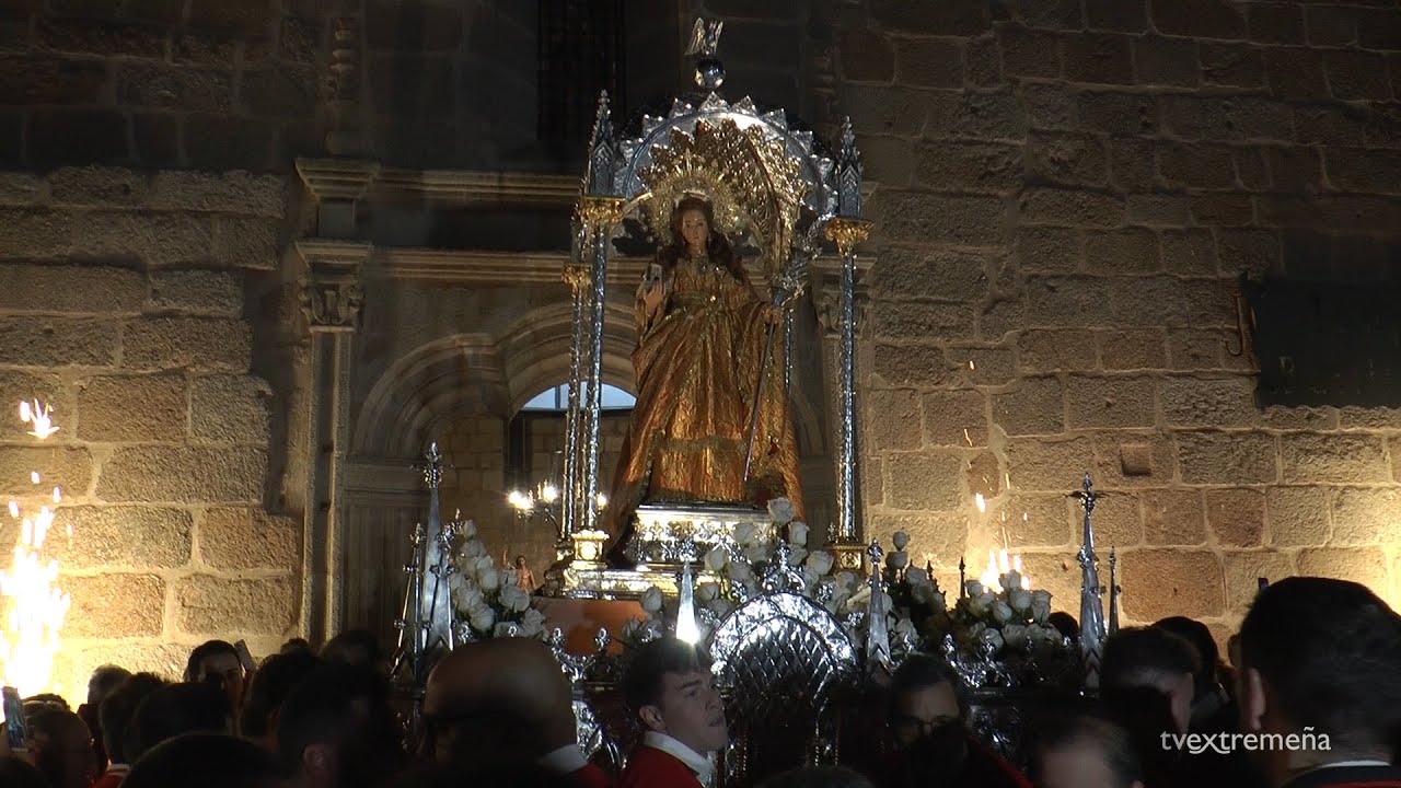 TVEX 09-12-23 PROCESIÓN DE VÍSPERAS MÁRTIR SANTA EULALIA DE MÉRIDA Y FUEGOS ARTIFICIALES