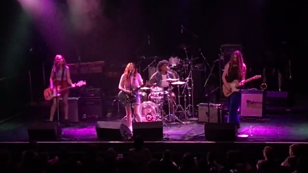 Gully Boys – The Way (Live from First Avenue in Minneapolis) #livemusic #minnesota #girlpower #rocks