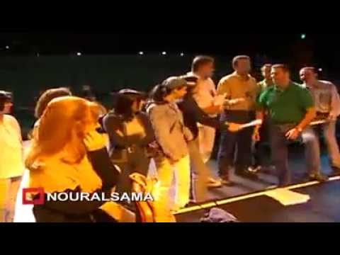 هل سبق لأحدكم أن رأى فيروز تضحك تمتعوا معي