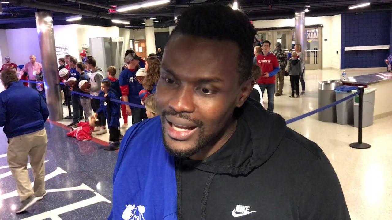 Udoka Azubuike and older brother reconnect at KU game YouTube