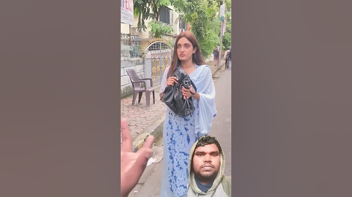 ऐसे कौन उतरता है स्कूटी से , कोई भी डर जायेगा .. 😡😡😡#shorts  #comedy #youtube #funny