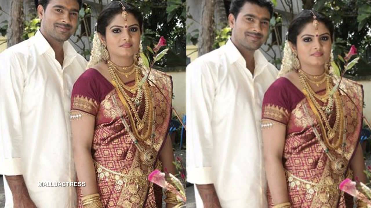 Serial Actress Gayathri Arun Wedding Photos