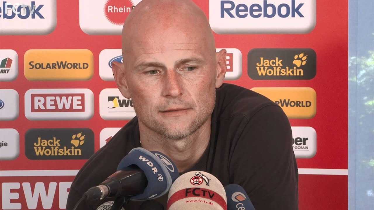 podolski op Pressegespräch vor Berlin