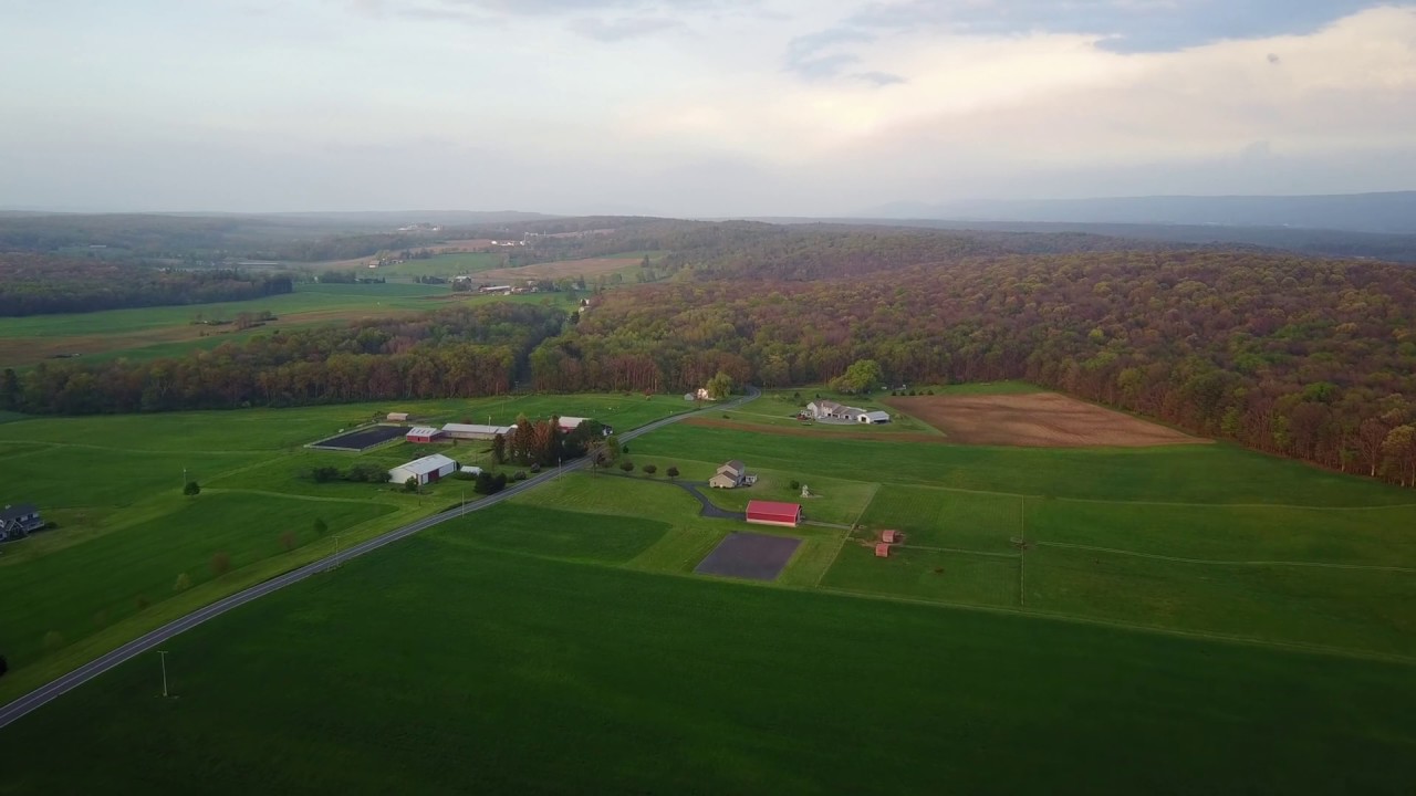 Aerial Drone Footage of Beautiful Central Pennsylvania Farmland 4K