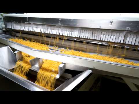 Βίντεο: Πώς παρασκευάζονται τα ζυμαρικά