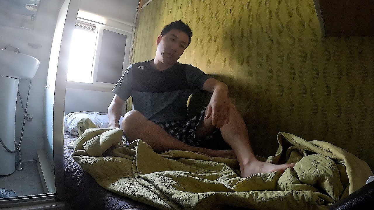 고시원에서 아침을 맞이하는 백수의 하루