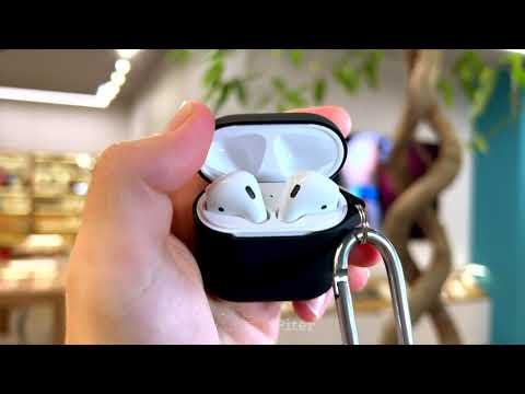 Силиконовый чехол с карабином Deppa AirPods Case 1.3мм (Чёрный)
