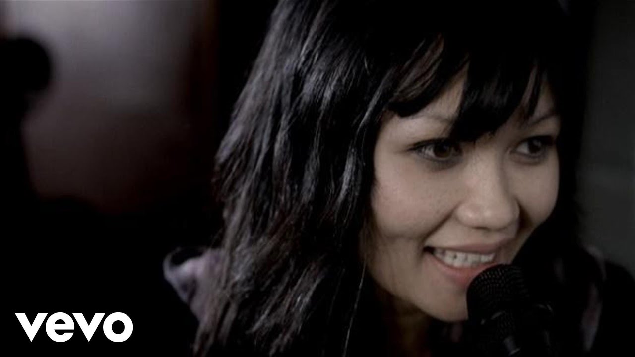 Bic Runga - Winning Arrow - YouTube