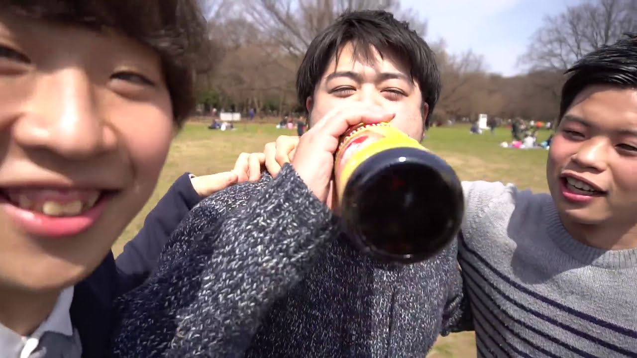 JAPONESES BEBENDO VELHO BARREIRO