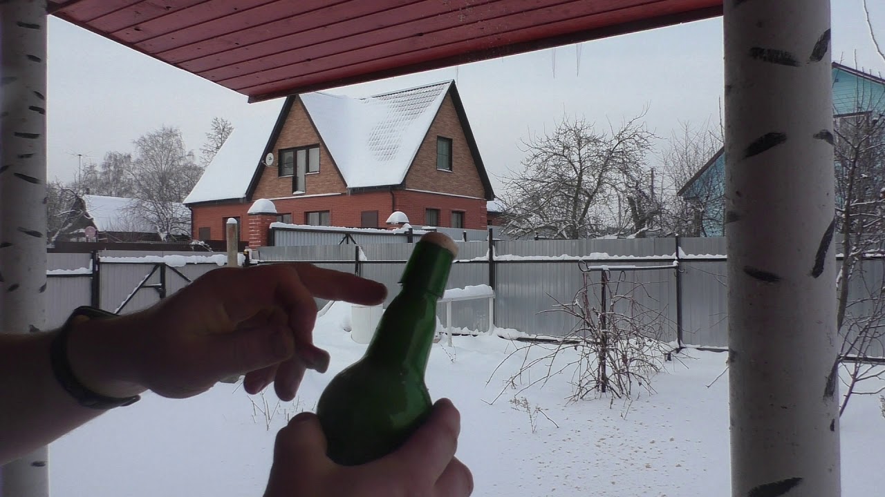 Замерзло пиво в бутылке